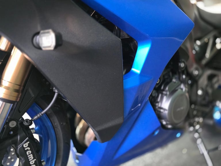 2023 SUZUKI GSX-S 1000 GT LUGGAGE WITH 4,870 MILE'S 