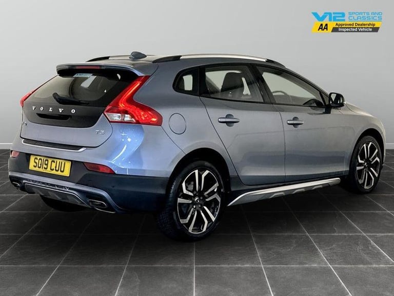 2019 Volvo V40 Cross Country 1.5 T3 GPF Pro Auto Euro 6 (s/s) 5dr Automatic Hatchback Petrol Auto...