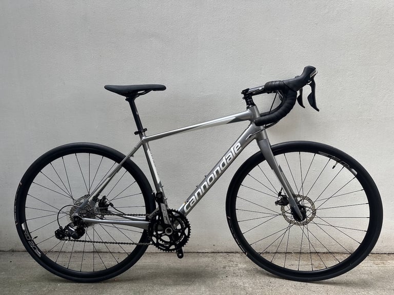 Cannondale Synapse 105 Disc Alu/Carbon Road Bike 6 Month WARRANTY!! (21"/54cm)