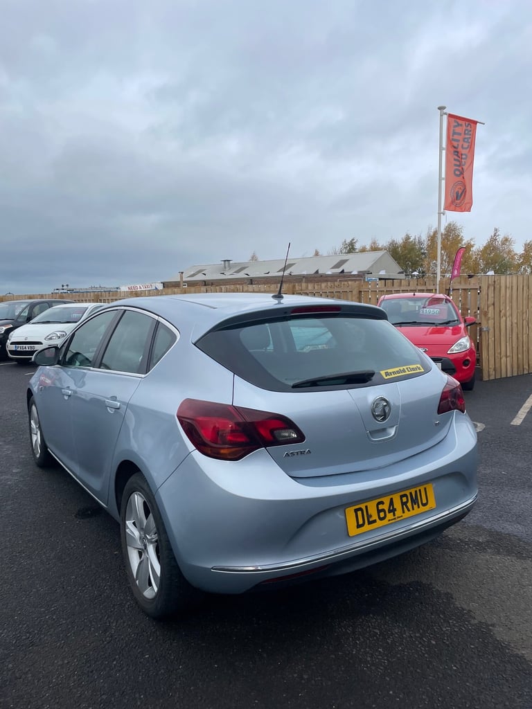 2014 Vauxhall Astra 1.6i 16V SRi 5dr HATCHBACK Petrol Manual