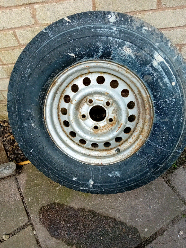 *REDUCED£25* Tyre 215 R Uniroyal