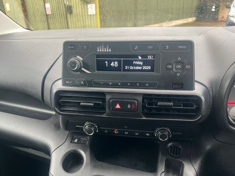 2020 Vauxhall Combo 1.5 Turbo D 2300 Sportive Panel Van 4dr Diesel Manual L2 H1 Euro 6 (s/s) (1 P...