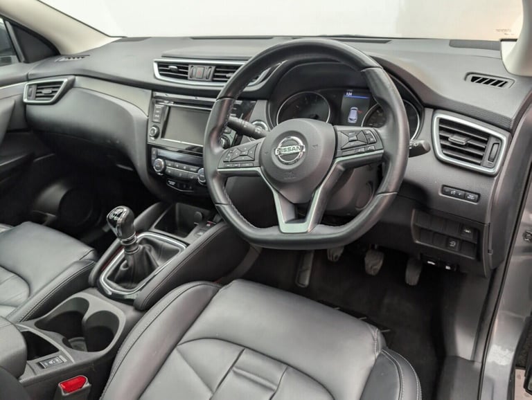 2021 Nissan Qashqai 1.3 DIG-T N-Motion SUV 5dr Petrol Manual Euro 6 (s/s) (140 ps) HILL START A H...
