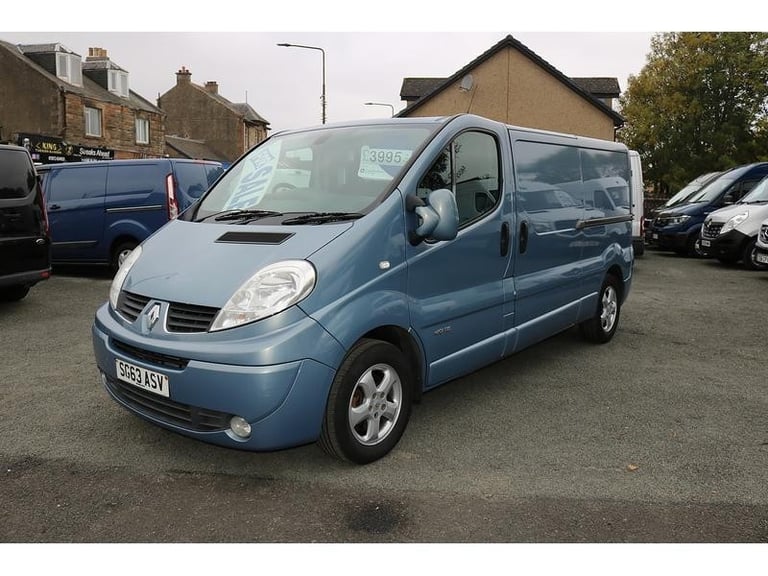 2013 RENAULT TRAFIC LWB *NO VAT* SPORT EXCELLENT CONDITION YEARS MOT vivaro