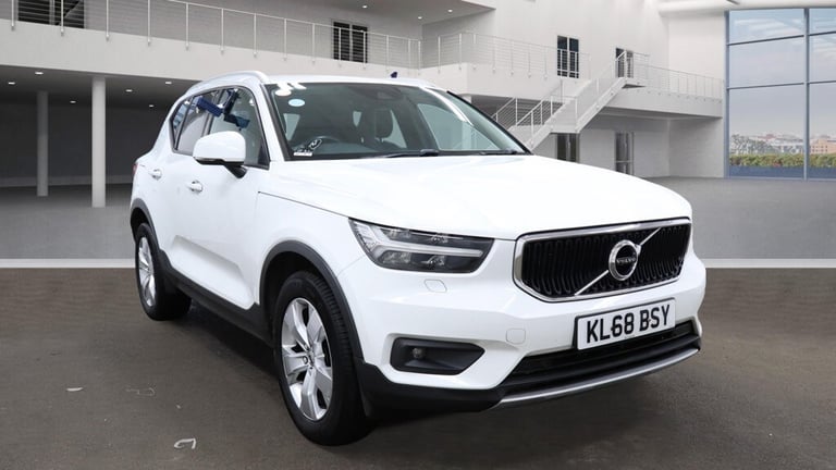 2019 Volvo XC40 1.5 T3 Momentum Pro SUV 5dr Petrol Manual Euro 6 (s/s) (156 ps)