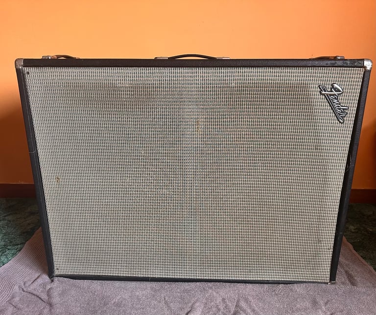 1970s Fender Bassman VT 15’’ Cabinet