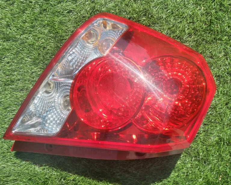 Left Tail Light for Daewoo Kalos 