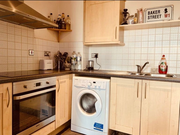 Central Liverpool 2 bed flat