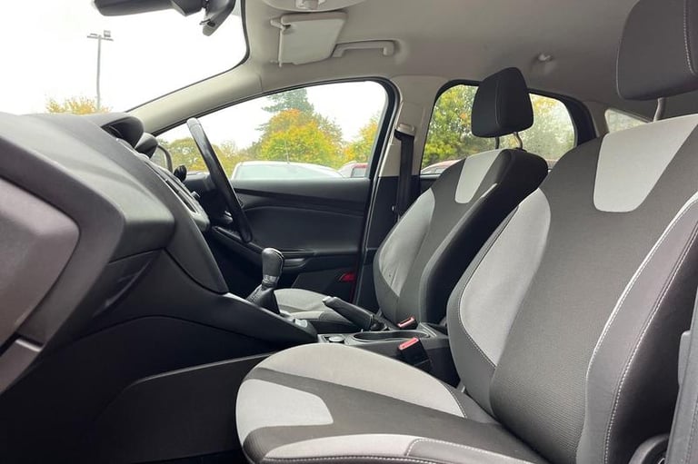 2013 Ford Focus 1.0 EcoBoost Zetec 5dr HATCHBACK PETROL Manual