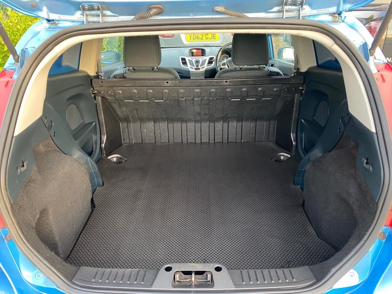 2011 Ford Fiesta 1.6 TDCi 95 Sport Van CAR DERIVED VAN Diesel Manual