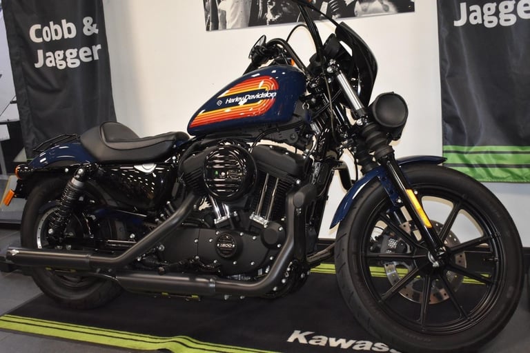 HARLEY DAVIDSON SPORTSTER 1200 IRON-ONLY 880 MILES-VANCE AND HINES-ENGINE BARS