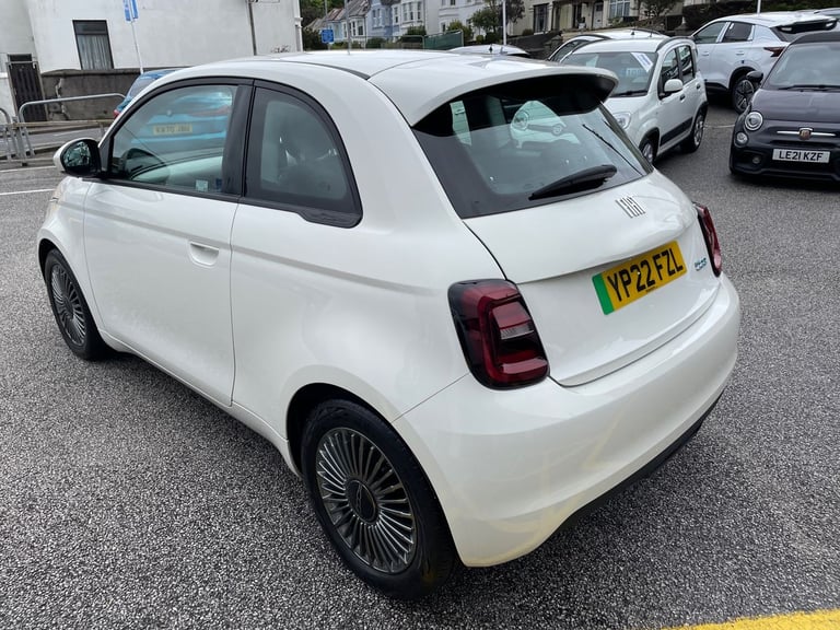 2022 Fiat 500 87kW Icon 42kWh 3dr Auto HATCHBACK ELECTRIC Automatic