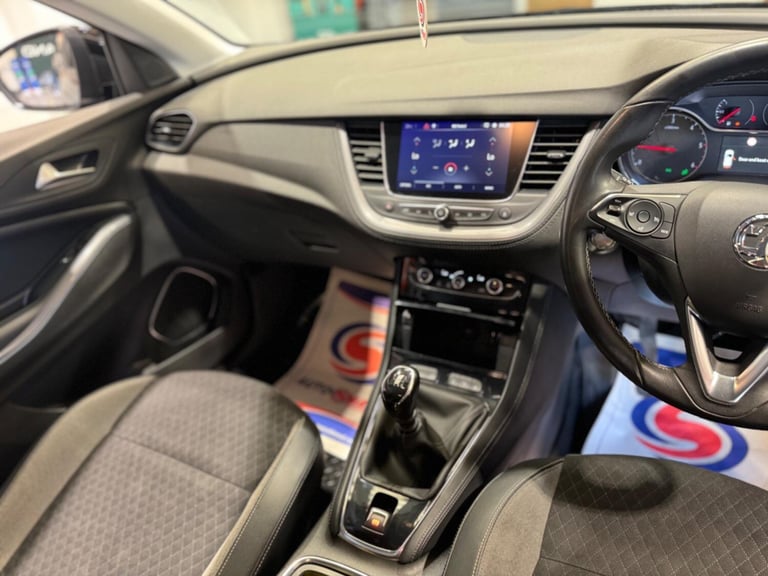 2018 Vauxhall Grandland X 1.5 Turbo D BlueInjection Sport Nav Euro 6 (s/s) 5dr HATCHBACK Diesel M...