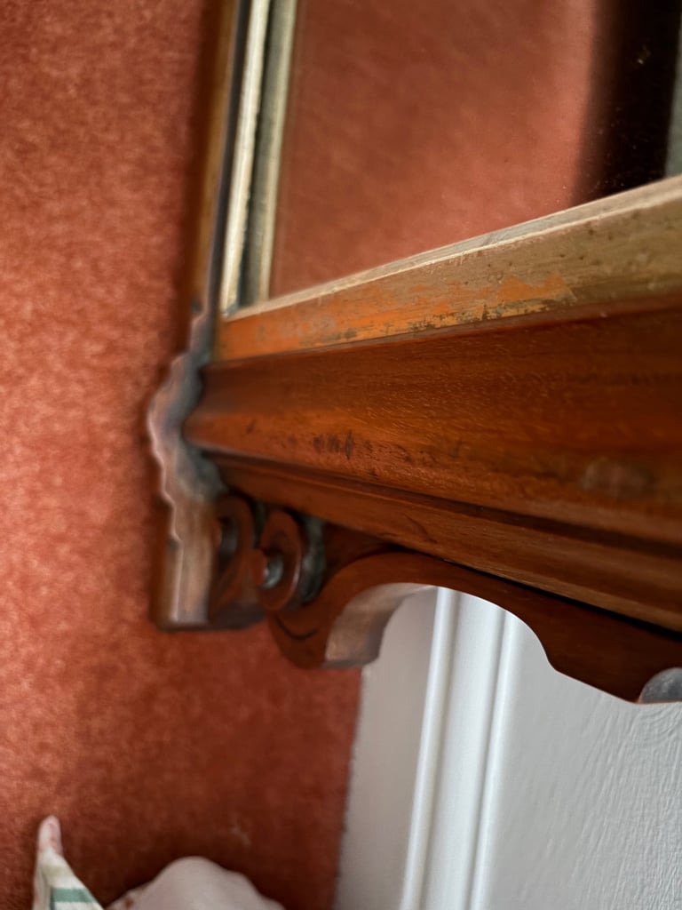 Victorian over mantle mirror in good condition