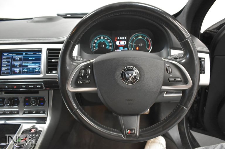2014 Jaguar XF 3.0d S V6 Portfolio Saloon 4dr Diesel Auto Euro 5 (s/s) (275 ps) Saloon Diesel Aut...