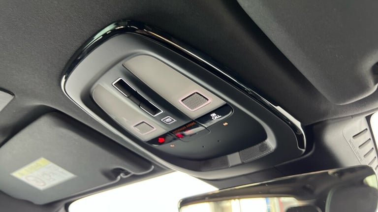 2021 Volvo XC60 B6 R-Design PRO AWD Mild Hybrid(22'Alloys, Harman Kardon, Panroof, Carplay) Estat...
