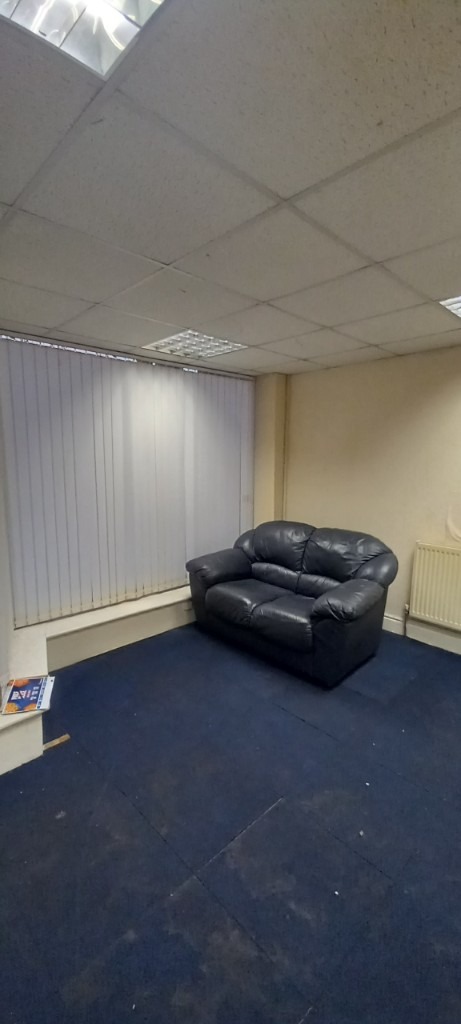 **LET BY**1 BEDROOM**GROUND FLOOR FLAT**LONGTON**