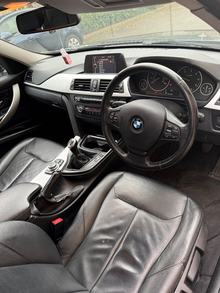 BMW, 3 SERIES, Saloon, 2012, Manual, 1995 (cc), 4 doors