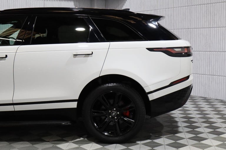 LAND ROVER RANGE ROVER VELAR 2.0 D240 R-Dynamic SE Auto 4WD Euro 6 (s/s) 5dr