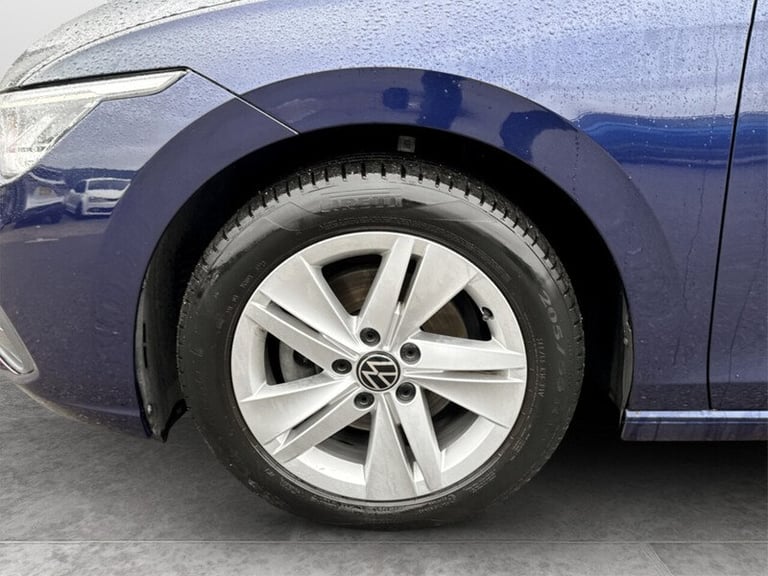 2022 Volkswagen Golf TSI Life Hatchback Petrol Manual