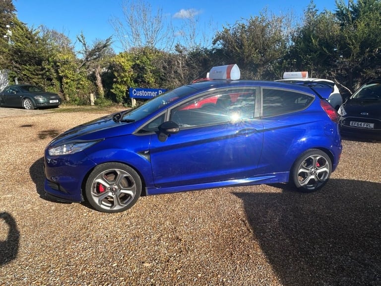 2014 Ford Fiesta 1.6T EcoBoost ST-2 3dr (182 ps) Hatchback Petrol Manual