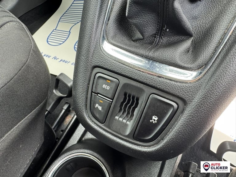 2017 Vauxhall Zafira Tourer 1.6 CDTi ecoFLEX Design MPV 5dr Diesel Manual Euro 6 (s/s) (134 ps) M...