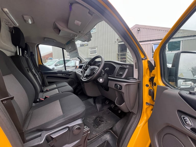 2020 Ford Transit Custom 2.0 EcoBlue 130ps Low Roof Leader Van PANEL VAN Diesel Manual
