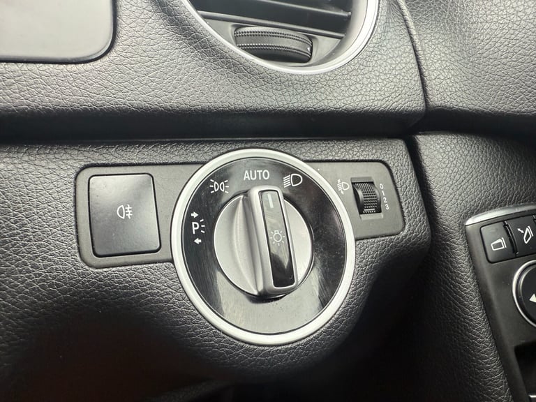 2012 MERCEDES-BENZ C220 AMG SPORT CDI BLUEEFFICIENCY AUTO
