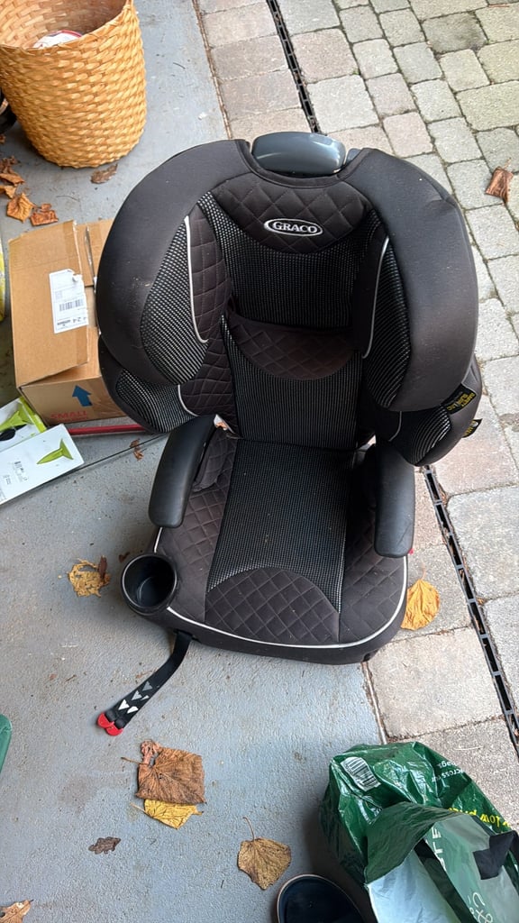 Graco kids booster seat. Great condition 