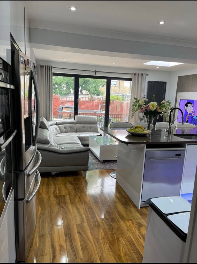 Five Bedroom Terrace House