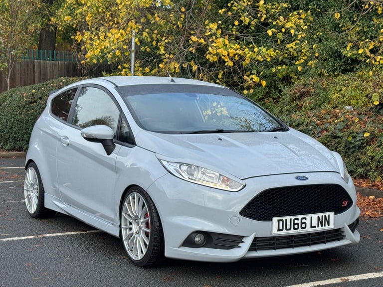 2016 Ford Fiesta 1.6T EcoBoost ST-200 Euro 6 3dr HATCHBACK Petrol Manual