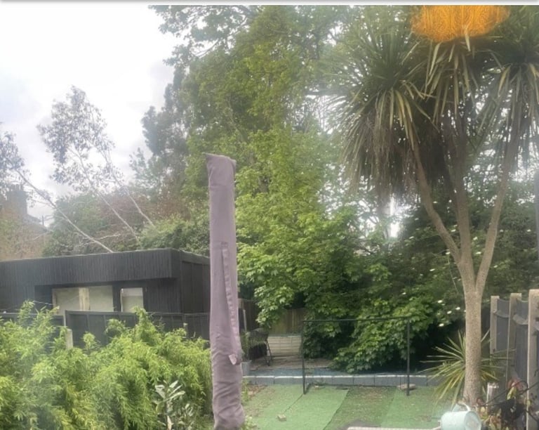 image for 2 bed with large garden for 3 bed with garden 