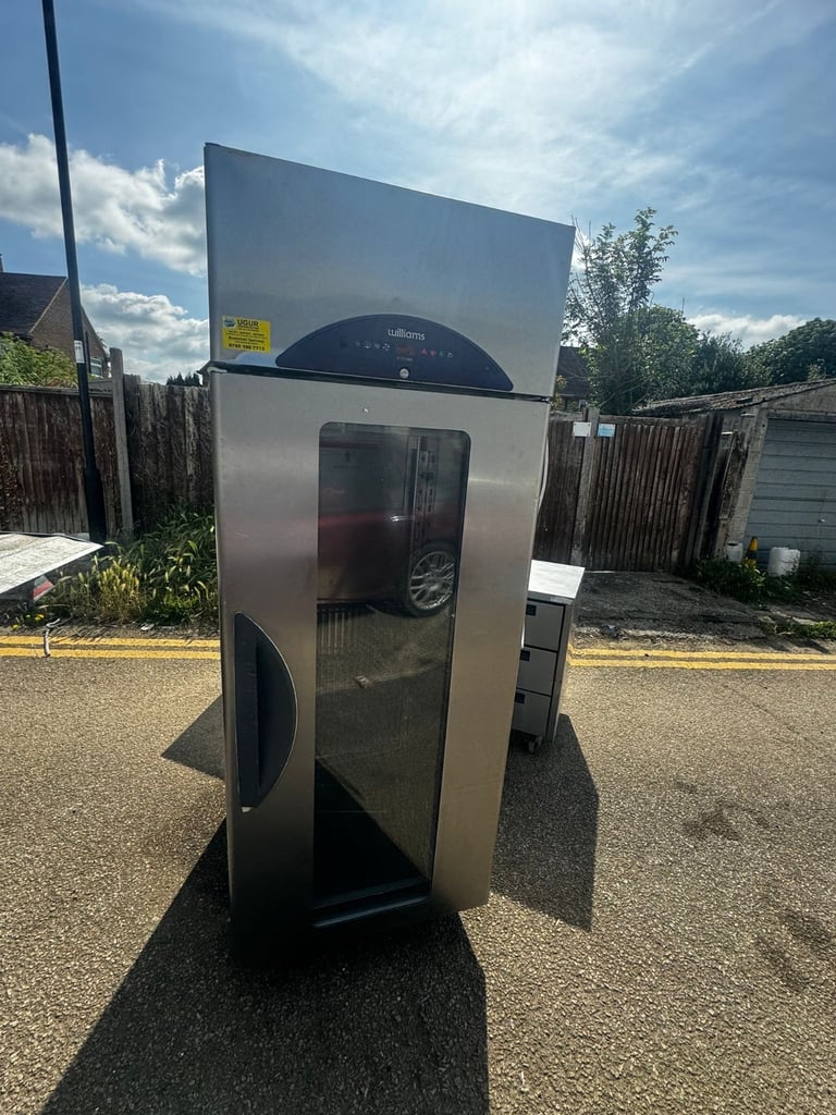 Commercial fridges freezes undercounter fridge cafe shop restaurant 