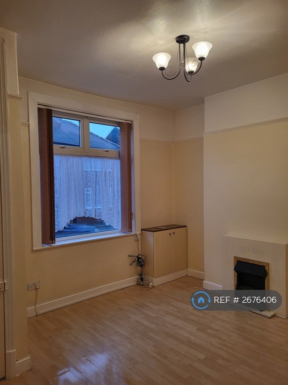 2 bedroom house in Tom Shepley Street, Hyde, SK14 (2 bed) (#2676406)