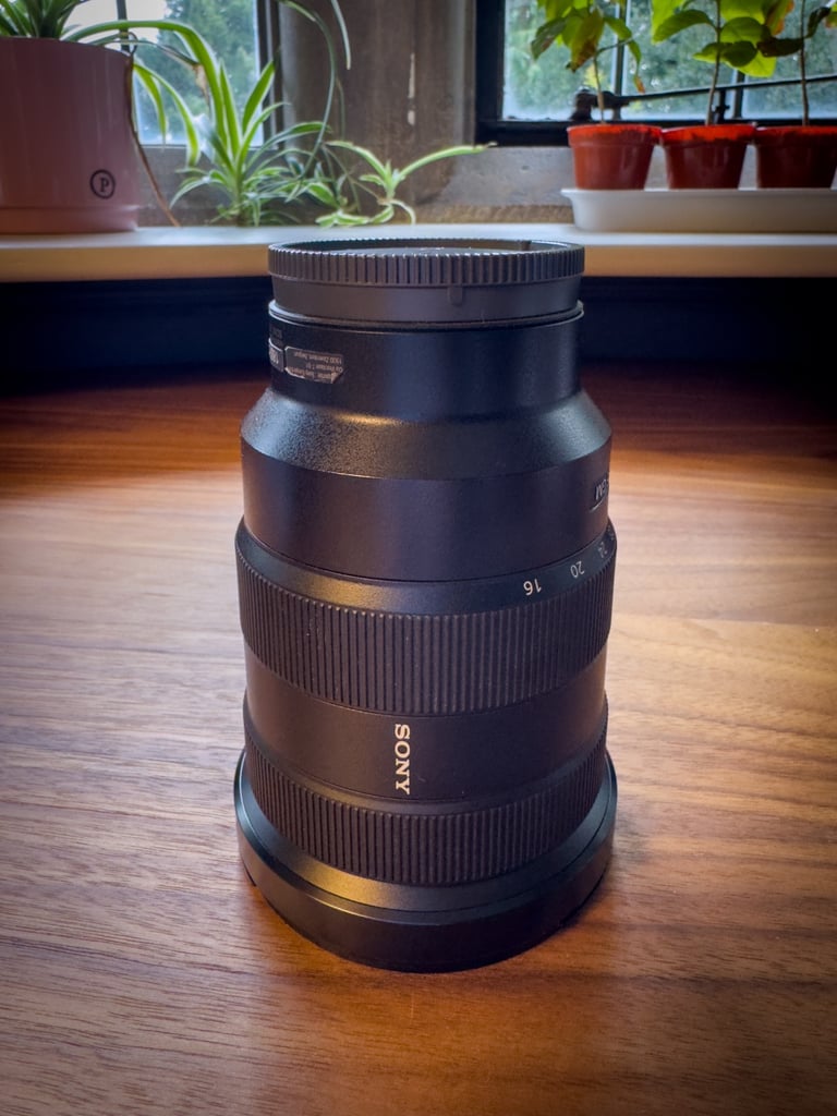 Sony GM 16-35 f2.8 - pristine!