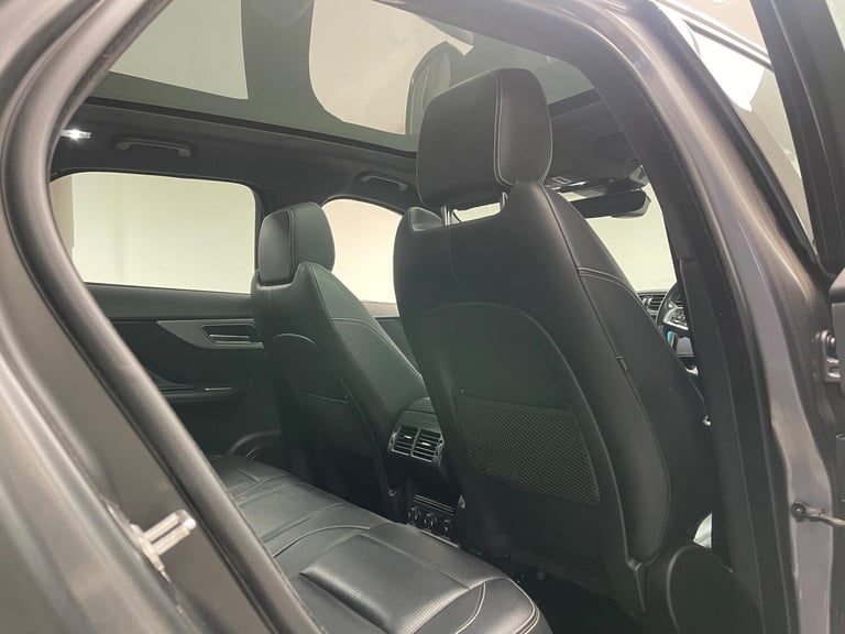 2020 Jaguar F-Pace 2.0 D180 Chequered Flag Auto AWD Euro 6 (s/s) 5dr ESTATE Diesel Automatic