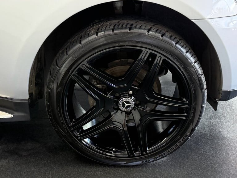 2010 Mercedes-Benz M-Class 3.0 ML300 CDI V6 BlueEfficiency Sport SUV 5dr Diesel Tiptronic 4WD Eur...