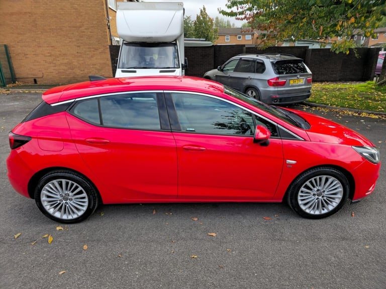  Vauxhall Astra 1.6 CDTi BlueInjection Elite Nav Euro 6 (s/s) 5dr Diesel Manual