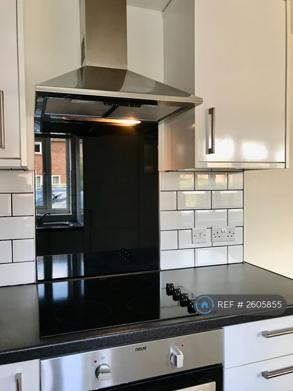 1 bedroom flat in Kings Lynn, Gaywood, King's Lynn, PE30 (1 bed) (#2605855)