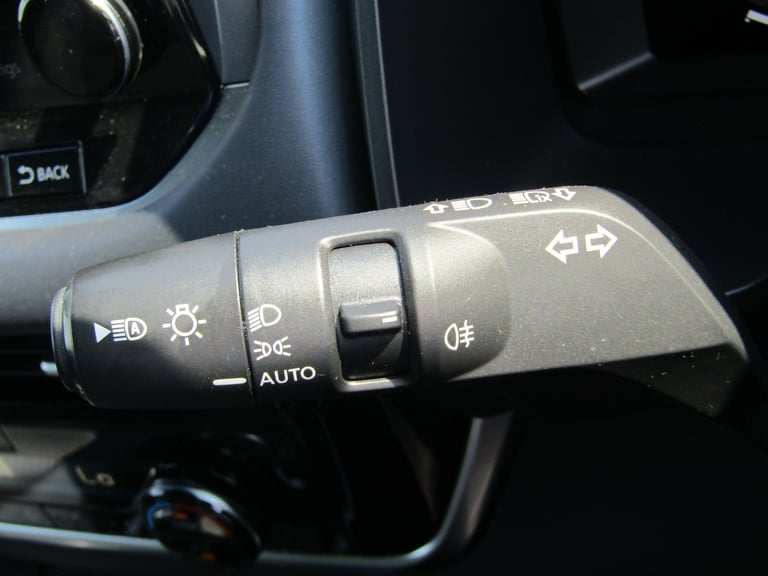 2022 Nissan Qashqai 1.3 DiG-T MH Tekna 5dr Hatchback Petrol Manual