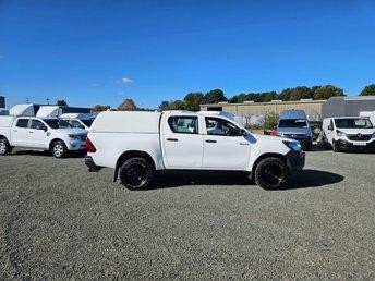 2019 ON 69 PLATE TOYOTA HILUX ACTIVE D-4D 4WD 2400CC DOUBLE CAB PICKUP ULEZ