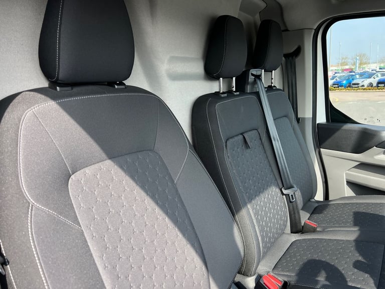 2024 Ford Transit Custom 2.0 EcoBlue 136ps H1 Van Limited PANEL VAN DIESEL Manual