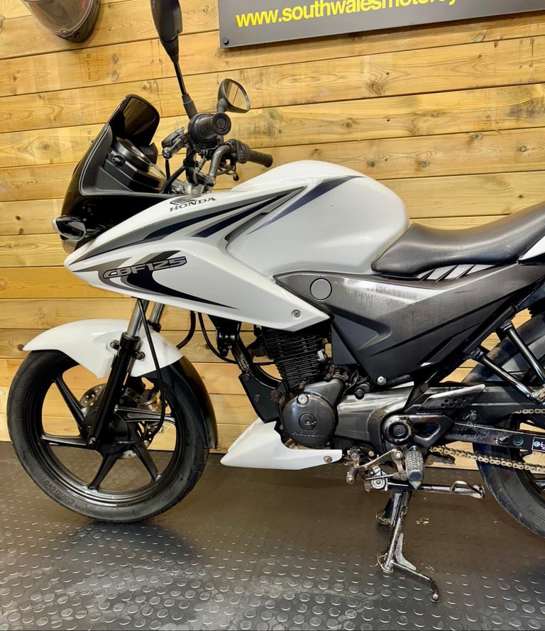 Honda CBF125 CB125f / 2013 model / covered 18.4k miles 