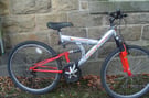 Cheap Mens Mountain bike in full working used condition suit someone 5ft 5 and above