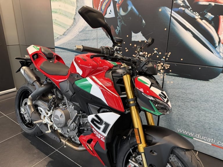 2025 Ducati Streetfighter V2s Troy Bayliss Edition – Ducati Manchester Exclusi