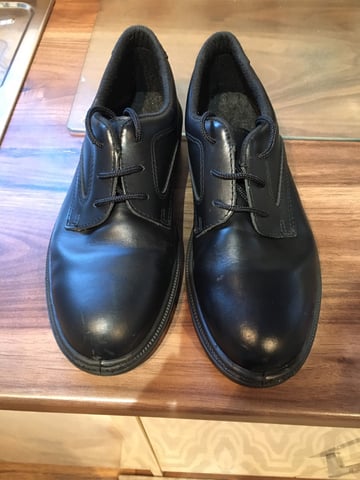 Steel cap shoes near me hotsell
