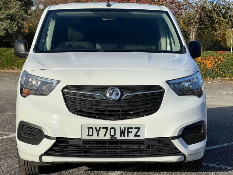 2020 Vauxhall Combo 1.5 Combo 2300 Sportive S/S Panel Van Diesel Manual