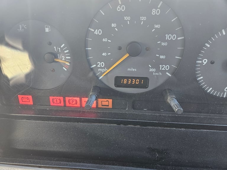 Volkswagen, LT 28 TDI MWB, Panel Van, 2001, 2461 (cc)