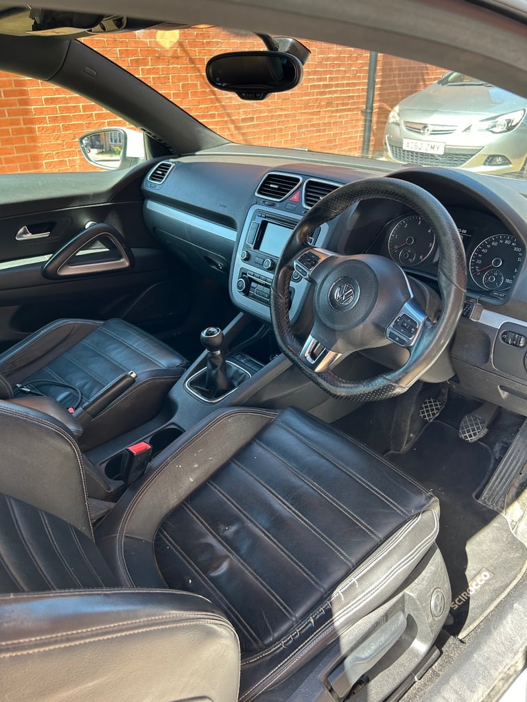 Volkswagen Scirocco GT (2012) 