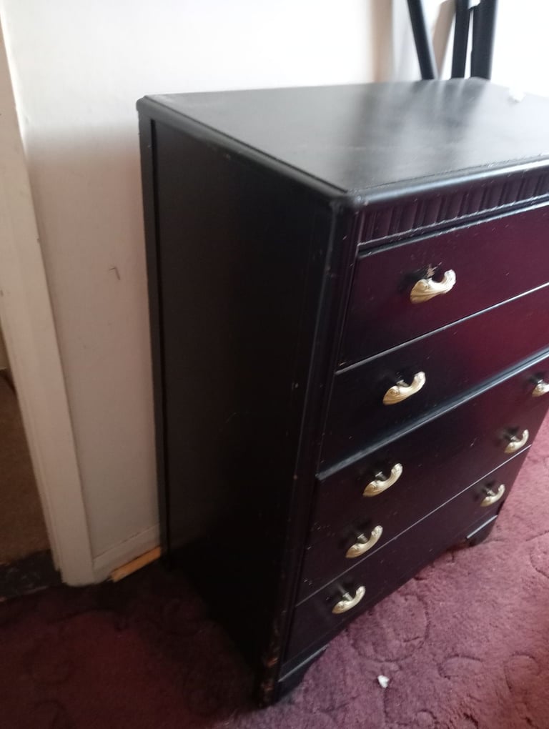 Chest of Drawers - BARGAIN -